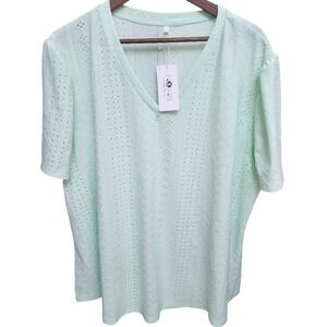 NWT boutique Pastel Green 4x  V Neck Shirt Detailed Soft